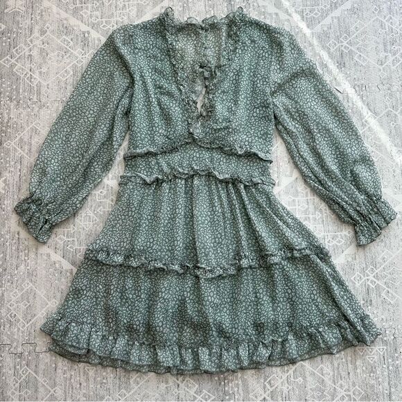 Sage Green Ruffle Tiered Mini Dress Spring Drop Waist Bubble Sleeve Size M - Picture 1 of 11